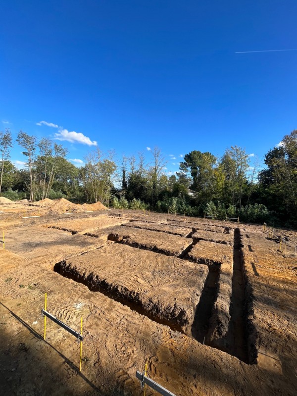 Terrasement d’une maison sur la commune de saint Aubin de médoc