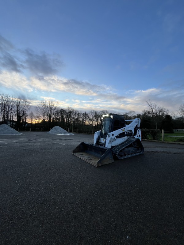 Création de carrière équestre en France et Gironde . 