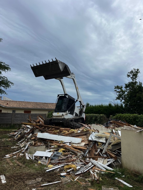 Démolition maison individuelle Taillan médoc proche Eysines