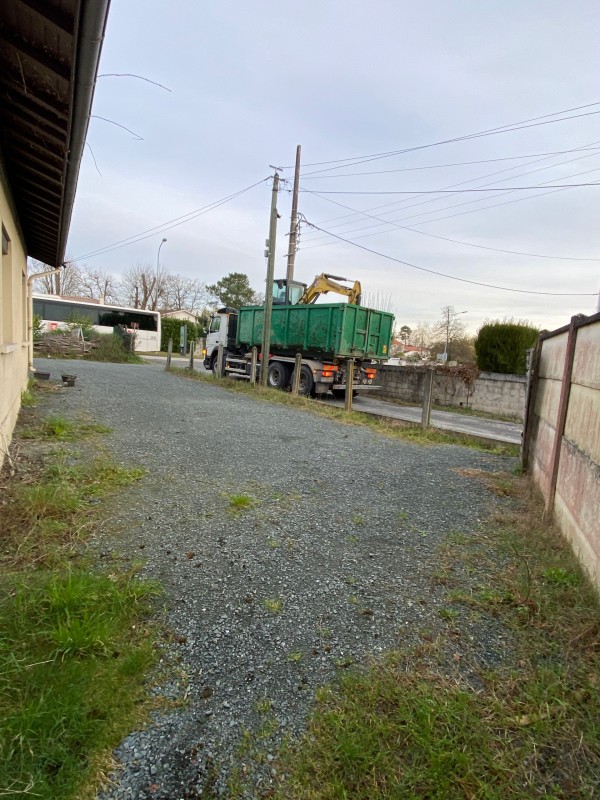 Terrassement, assainissement, dessouchage et Aménagement extérieur sur la commune de saint Médard en Jalles en Gironde