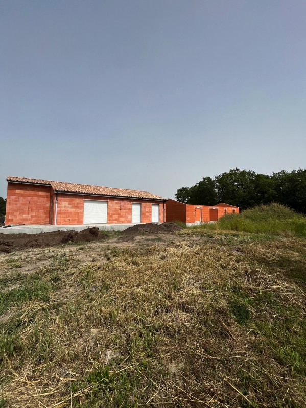 Aménagement et apport de terre végétale sur la commune de Salaunes