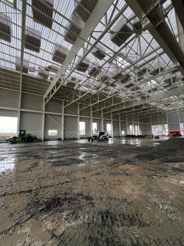 Location de niveleuse sur Bordeaux et en Gironde