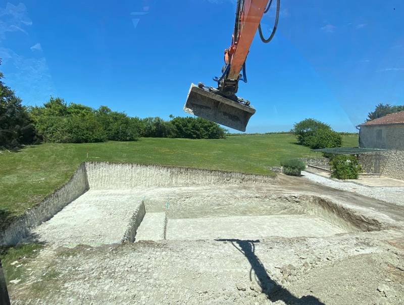 Terrassement, aménagement extérieur à Bordeaux et sur le Bassin d'Arcachon en Gironde