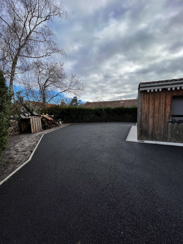 Création d'un parking en enrobé à Bordeaux en Gironde