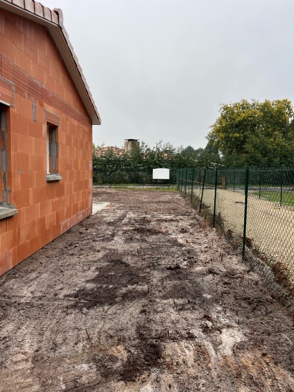 Terrassement et évacuation de terre à Saint-Laurent-Médoc (33112)
