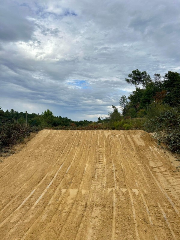 Réfection d’une piste de motocross à Saint Christophe de double en Gironde
