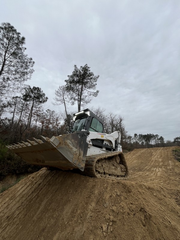Création de terrain de motocross, supercross et pumptrack