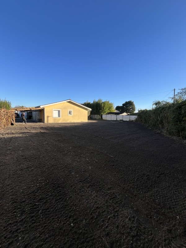 Nivellemen d’un terrain et préparation de sol 
 sur la commune de Macau 