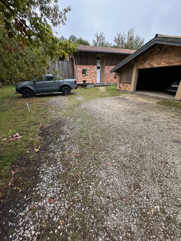 Création d’un parking sur la commune de Brach en Gironde