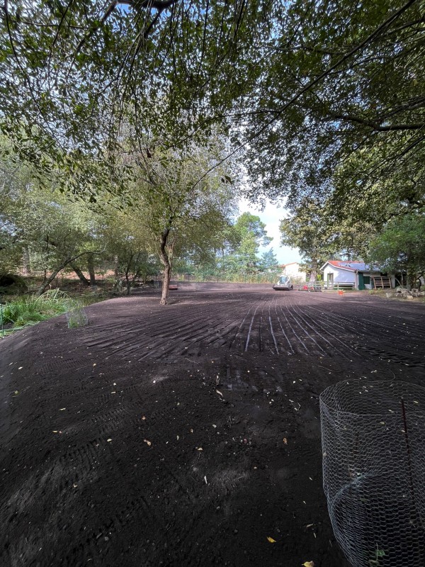 Remblais en terre végétale à Maubuisson proche de Carcans