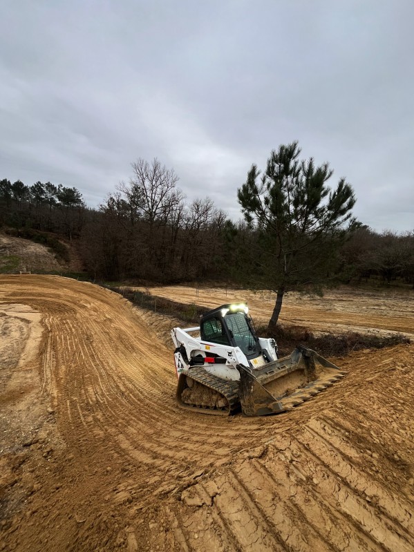 Création de terrain de motocross, supercross et pumptrack