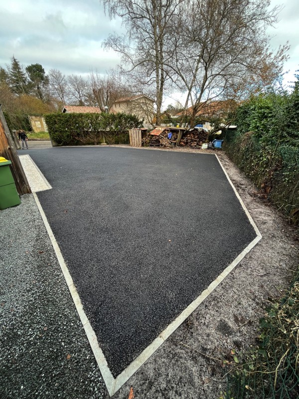 Création d'un parking en enrobé à Bordeaux en Gironde