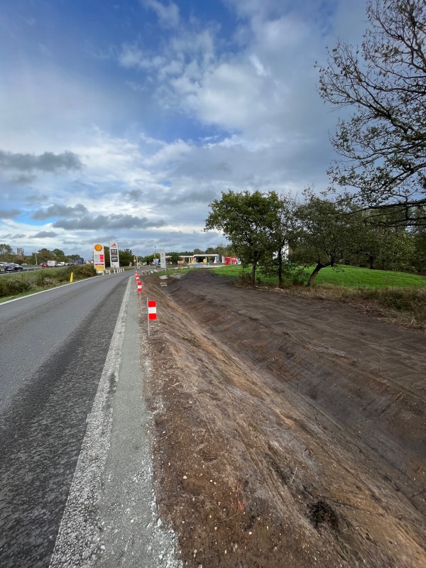 Nettoyage  de terrain, broyage et débroussaillage sur la commune de Cestas en Gironde .