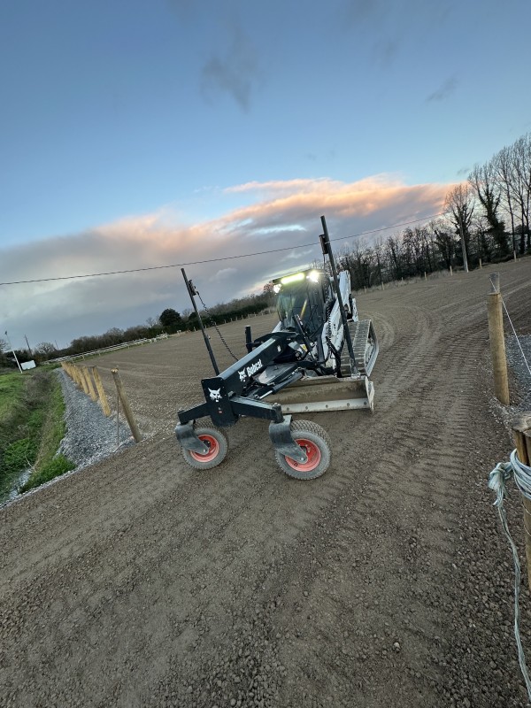 Nivellement de carrière Équestre en France et Gironde 