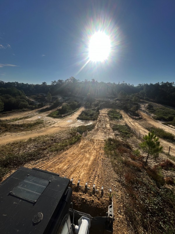 Réfection d’une piste de motocross à Saint Christophe de double en Gironde