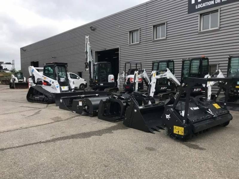 Nettoyage et broyage de terrain et voirie proche de Bordeaux en Gironde