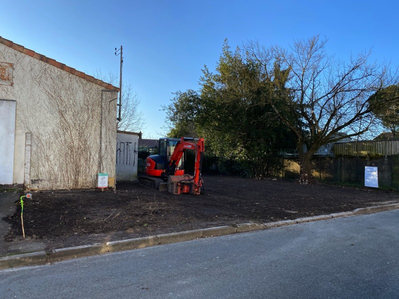 Démolition maison en pierre à Bruges proche d'Eysines: avec traitement des déchets 