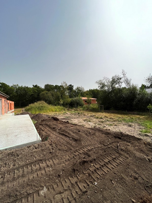 Aménagement et apport de terre végétale sur la commune de Salaunes