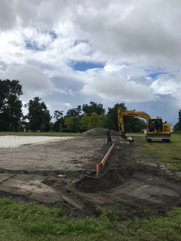 Réalisation d'un terrain de volley-ball à Blanquefort en Gironde