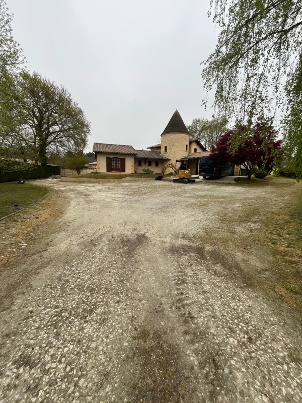 Création d’une allée sur saint aubin de médoc . 