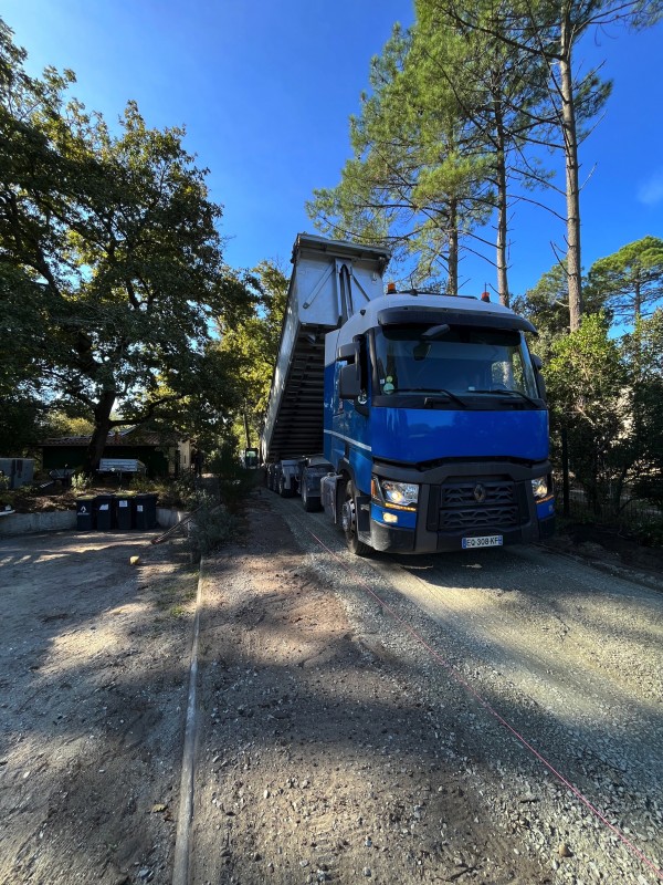 Remblais en terre végétale à Maubuisson proche de Carcans