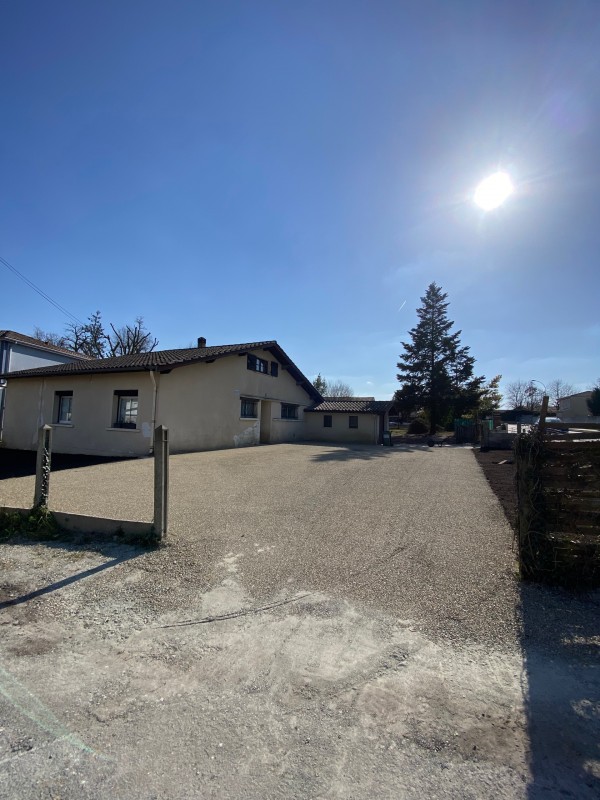 Terrassement, assainissement, dessouchage et Aménagement extérieur sur la commune de saint Médard en Jalles en Gironde