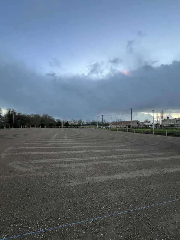 Nivellement de carrière Équestre en France et Gironde 