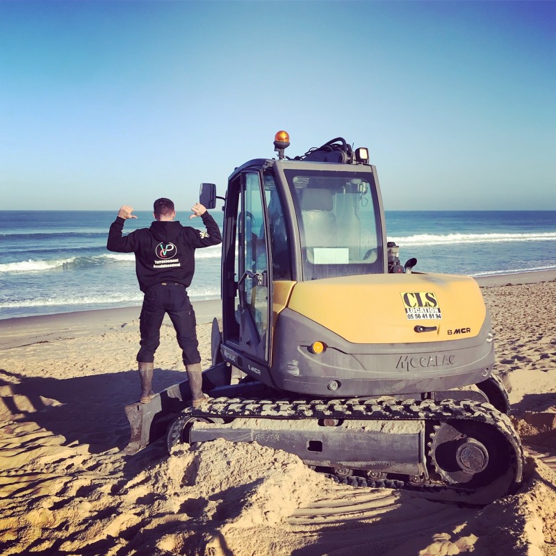 Travaux de terrassement sur les dunes proche du Cap Ferret du Bassin d’Arcachon