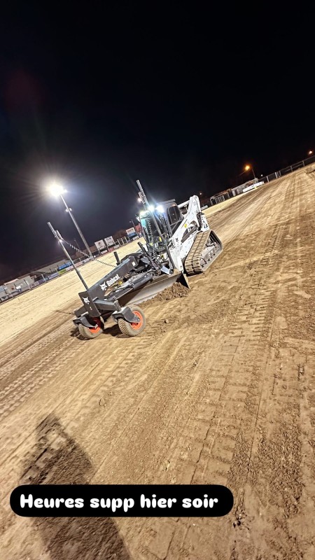 Location de niveleuse sur laGironde