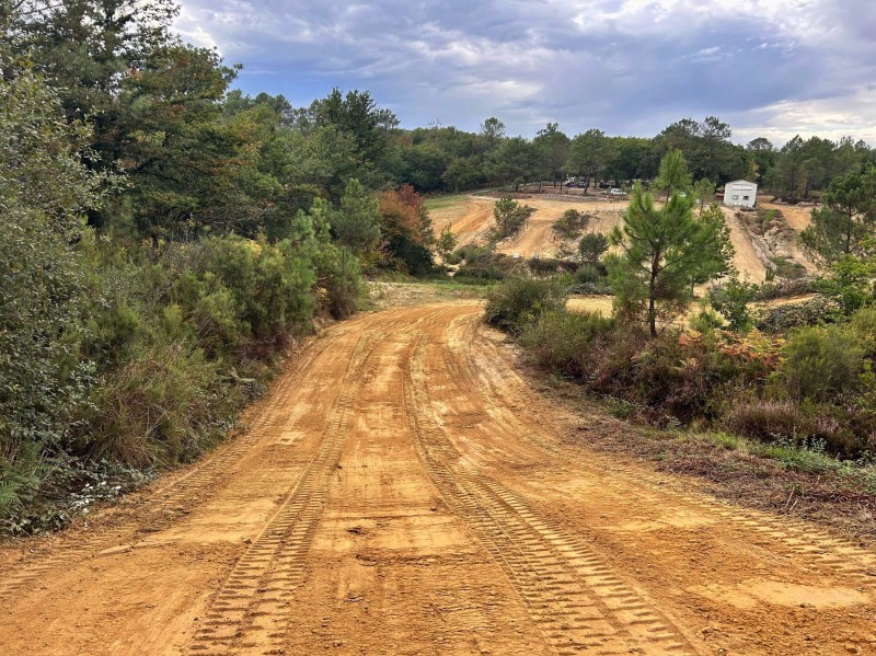 Réfection d’une piste de motocross à Saint Christophe de double en Gironde