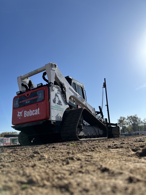 Location de niveleuse sur laGironde
