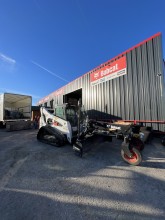Videau Terrassement -  Location d'une bonne niveleuse à Pian Médoc pour la réalisation de travaux agricoles