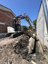 Terrassement et démolition  à Pian Médoc